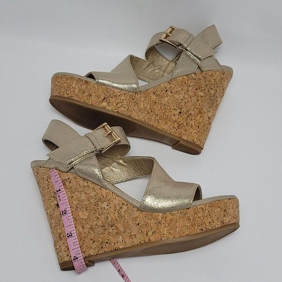 Womens Metallic Gold Glossy Open Toe Buckle Slingback Wedge Heel Sandals Size 8M - Picture 7 of 12